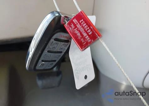 2017 Chrysler Pacifica Touring-L Plus z USA, uszkodzony, nr VIN 2C4RC1EG2HR506411